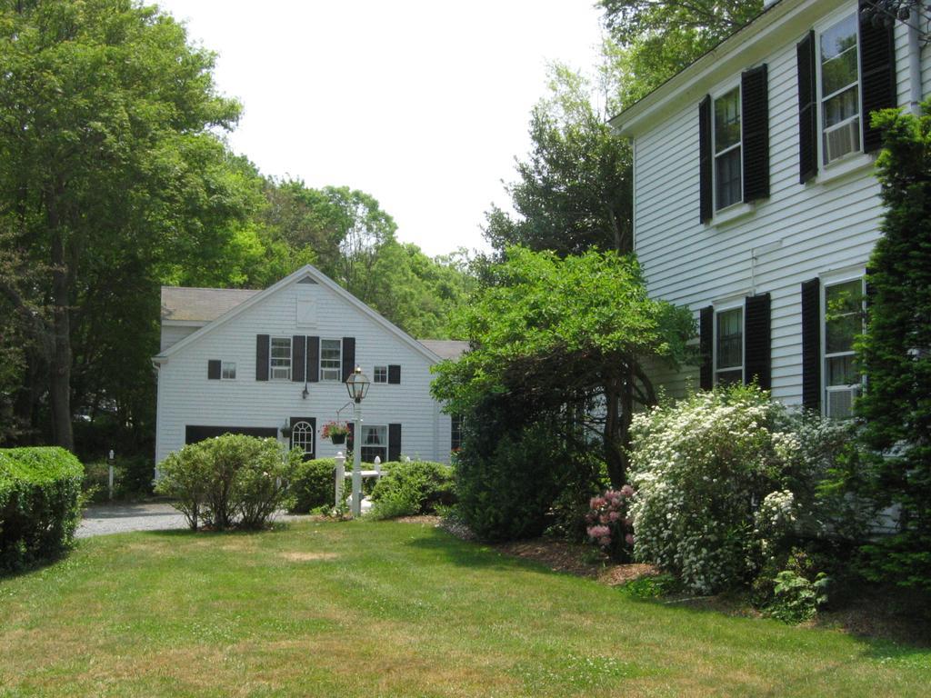 Candleberry On Cape Cod Bed & Breakfast