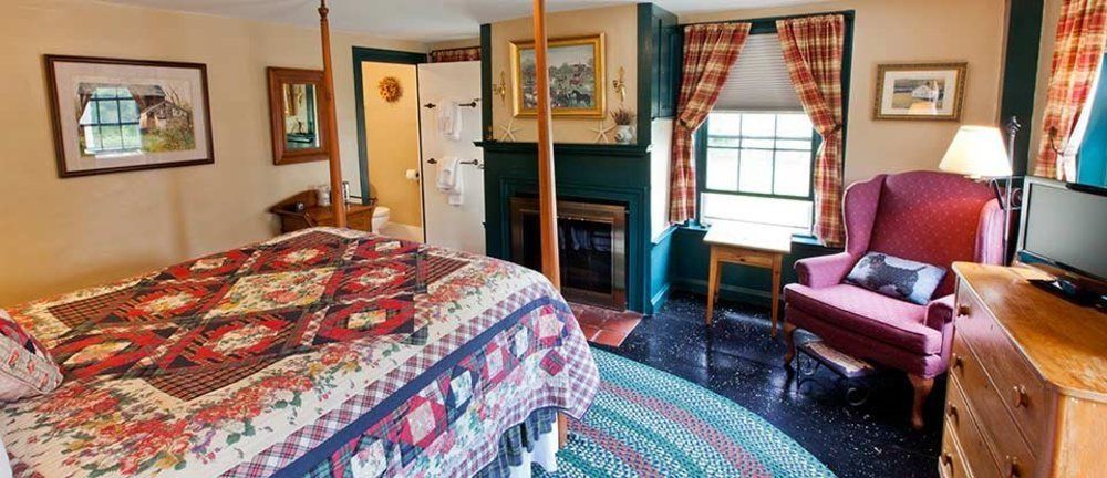 Candleberry On Cape Cod Bed & Breakfast 4*
